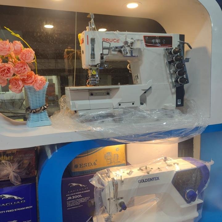 BRUCE P5-D-01GB-356 HIGH SPEED COMPUTERIZED FLATBED INTERLOCK SEWING MACHINE WITH COMPELETE SET