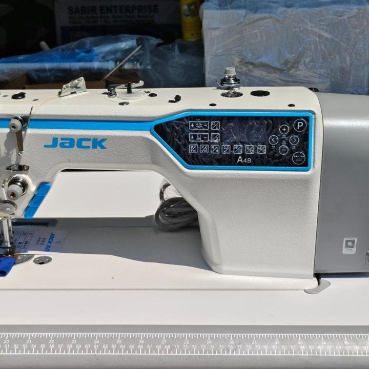 JACK BRAND A4B SINGLE NEEDLE LOCK STITCH FLAT BED INDUSTRIAL SEWING MACHINE WITH COMPLETE SET